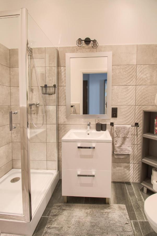 Plac Swietej Katarzyny 13 Apartment ทอรูน ภายนอก รูปภาพ