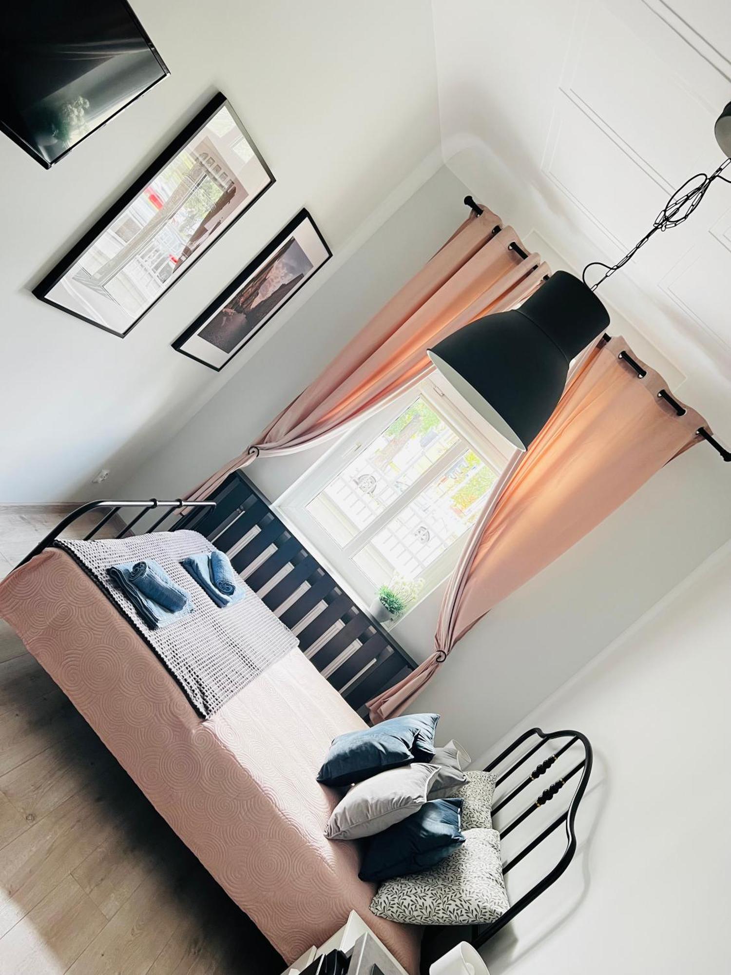 Plac Swietej Katarzyny 13 Apartment ทอรูน ภายนอก รูปภาพ