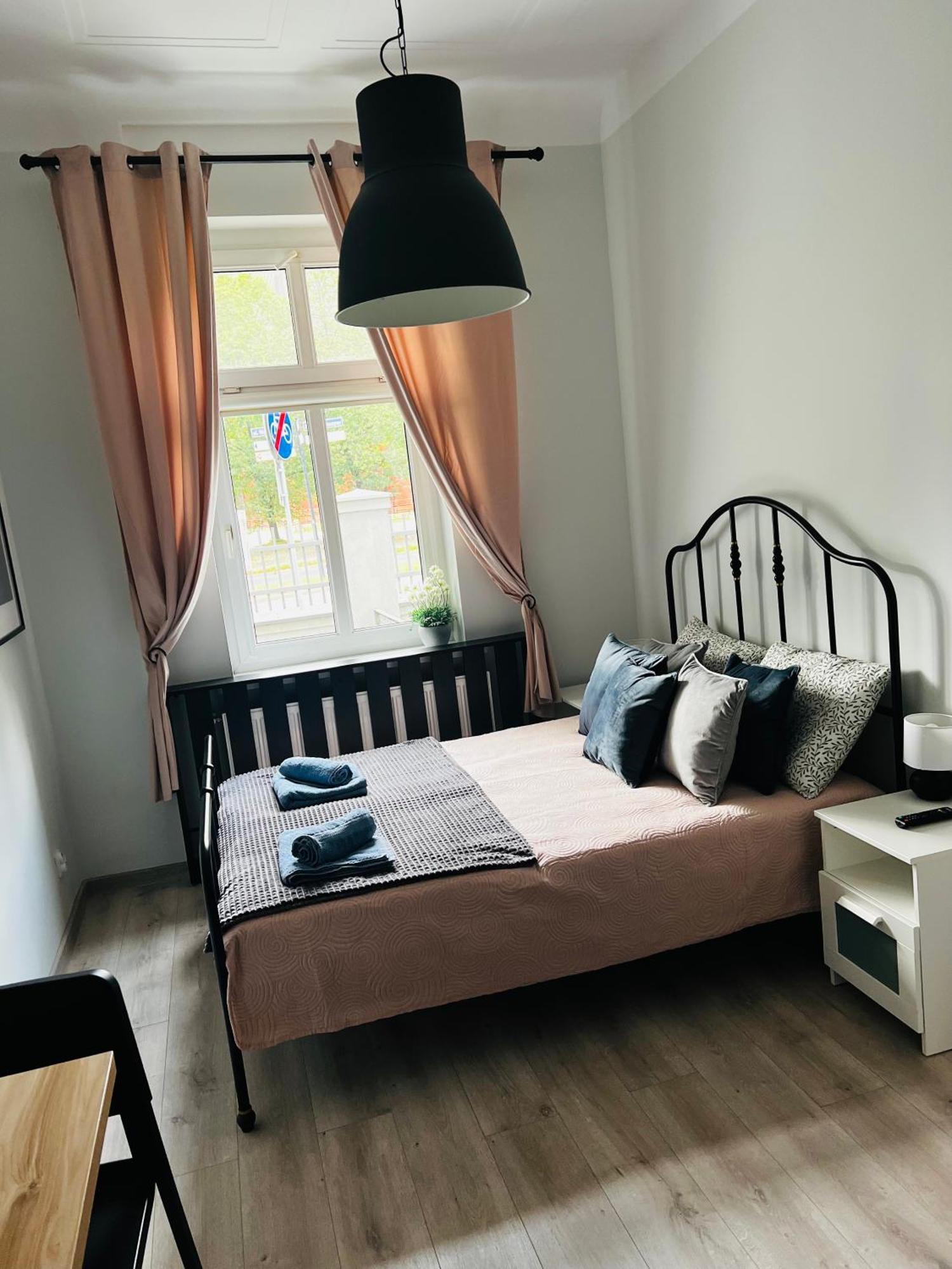 Plac Swietej Katarzyny 13 Apartment ทอรูน ภายนอก รูปภาพ