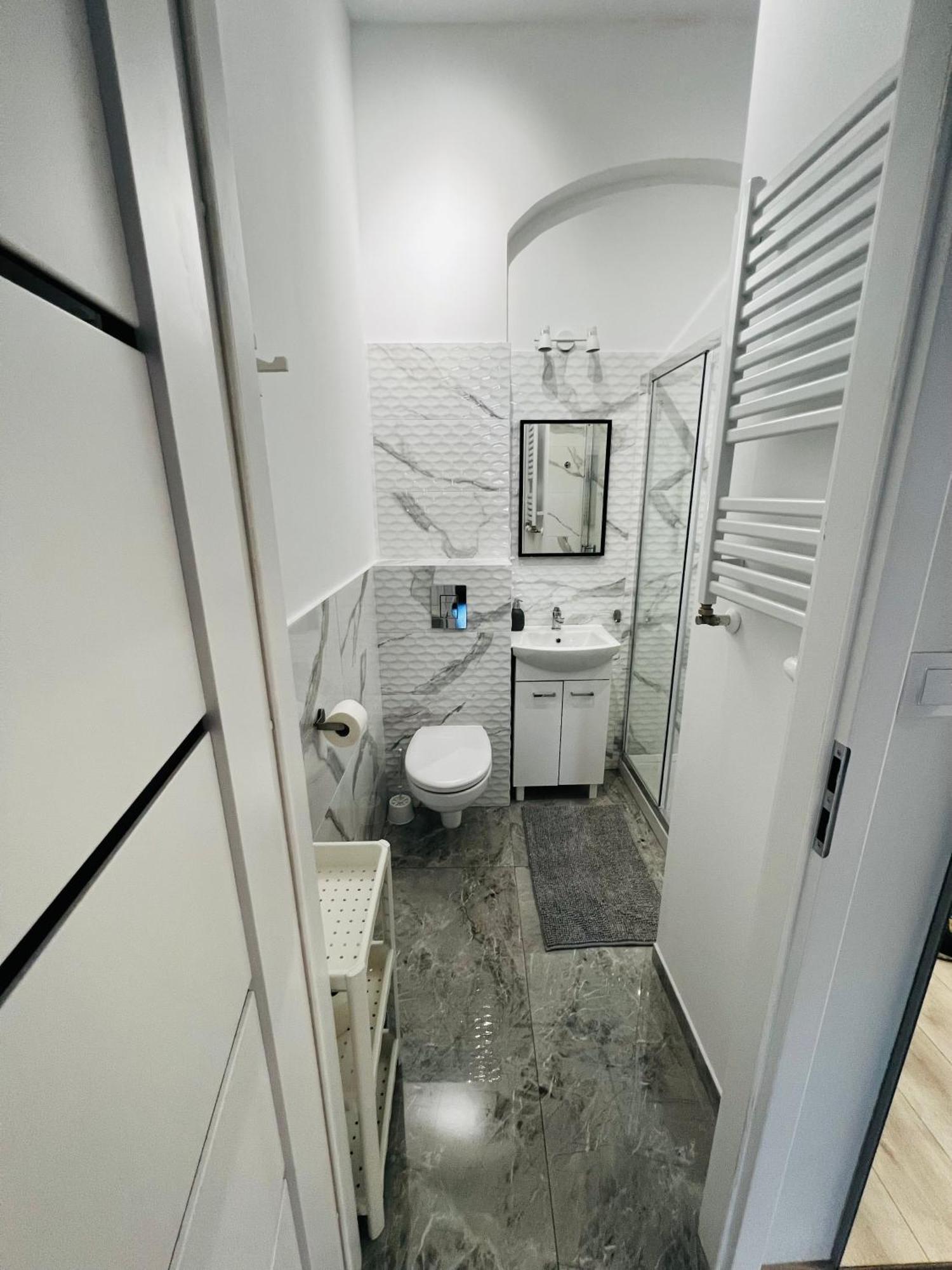 Plac Swietej Katarzyny 13 Apartment ทอรูน ภายนอก รูปภาพ